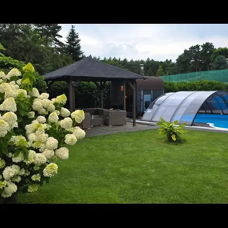 Σπίτι διακοπών Ferienhaus-am-scharmuetzelsee Sauna, Pool & Badezuber