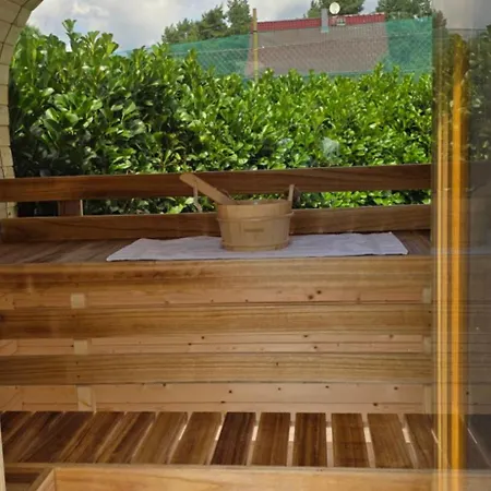 Ferienhaus-am-scharmuetzelsee Sauna, Pool & Badezuber Σπίτι διακοπών *